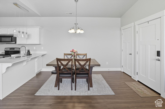 Photo 7 for MLS #2118743 at 1816 W Eaglewood Dr #301