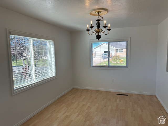 Photo 7 for MLS #2118757 at 582 7 West