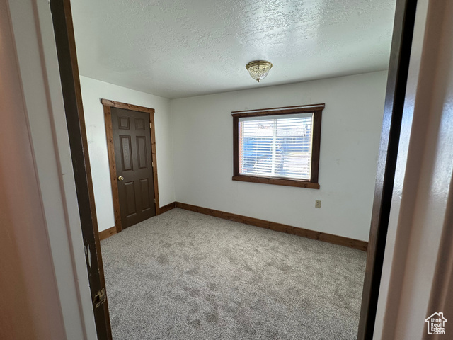 Photo 11 for MLS #2118757 at 582 7 West