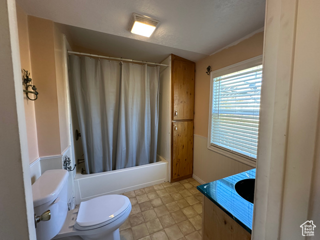 Photo 8 for MLS #2118757 at 582 7 West