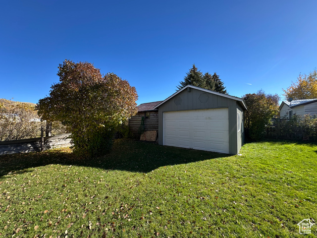 Photo 6 for MLS #2118757 at 582 7 West