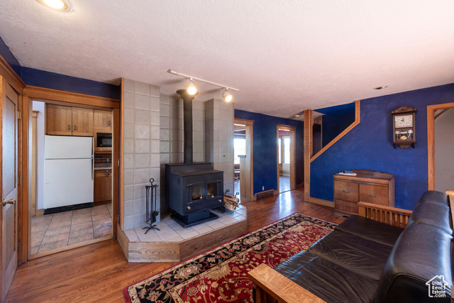 Photo 10 for MLS #2118758 at 321 Matterhorn Dr