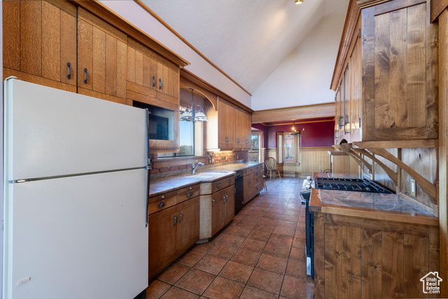 Photo 4 for MLS #2118758 at 321 Matterhorn Dr