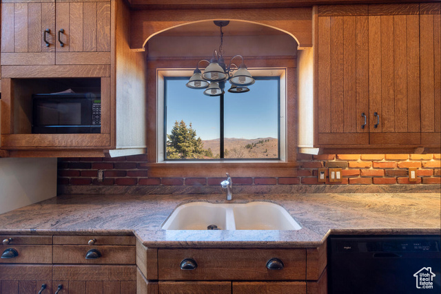 Photo 6 for MLS #2118758 at 321 Matterhorn Dr