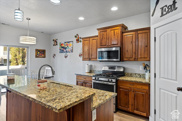 Photo 7 for MLS #2118760 at 1323 N Silvercrest Dr