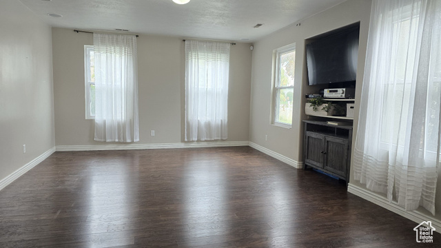 Photo 7 for MLS #2118762 at 1767 W Country Bend Rd