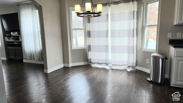 Photo 8 for MLS #2118762 at 1767 W Country Bend Rd