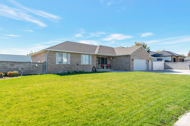 Photo 3 for MLS #2118763 at 2439 W Bridle Oak Dr