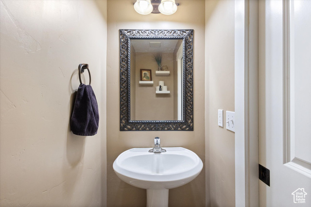 Photo 18 for MLS #2118768 at 229 E 850 South