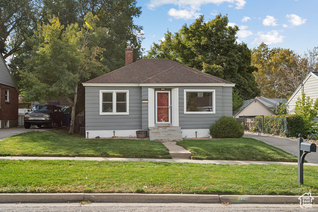 Photo 2 for MLS #2118769 at 1371 E Cahoon St