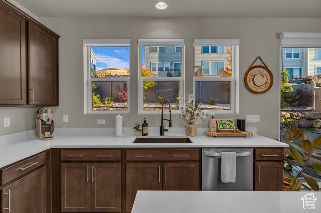 Photo 12 for MLS #2118771 at 2278 W Granite Arch Way