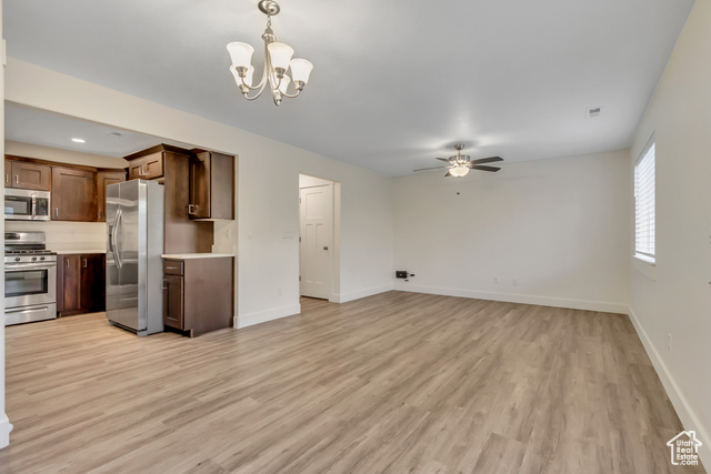 Photo 5 for MLS #2118777 at 889 N Sapphire St