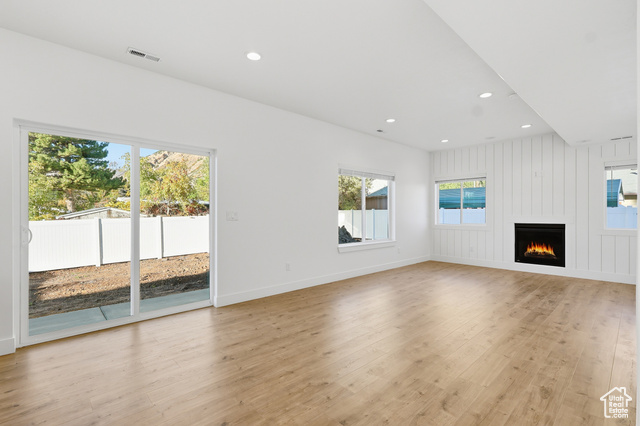 Photo 18 for MLS #2118779 at 1170 E Vitt Dr