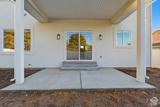 Photo 9 for MLS #2118779 at 1170 E Vitt Dr