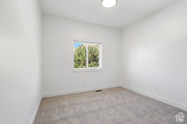 Photo 38 for MLS #2118779 at 1170 E Vitt Dr
