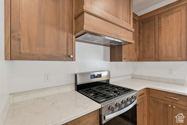 Photo 14 for MLS #2118779 at 1170 E Vitt Dr