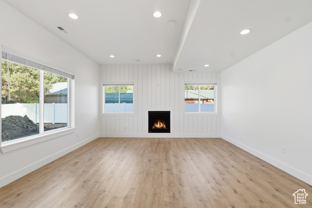 Photo 17 for MLS #2118779 at 1170 E Vitt Dr