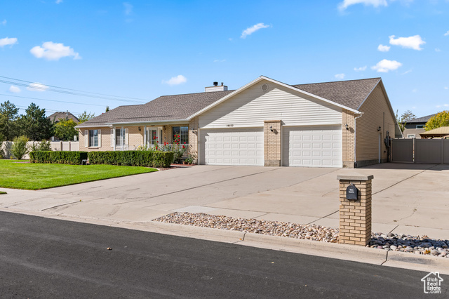 Photo 2 for MLS #2118787 at 10182 S Chattel Cir