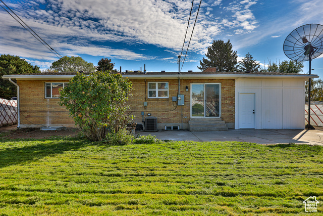 Photo 40 for MLS #2118788 at 350 W 2575 North