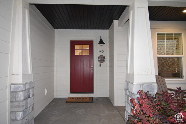 Photo 2 for MLS #2118790 at 1146 S 50 East