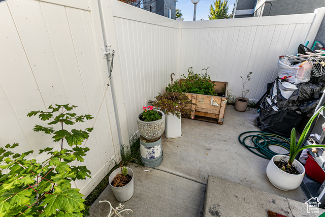 Photo 6 for MLS #2118791 at 475 N Redwood Rd #31