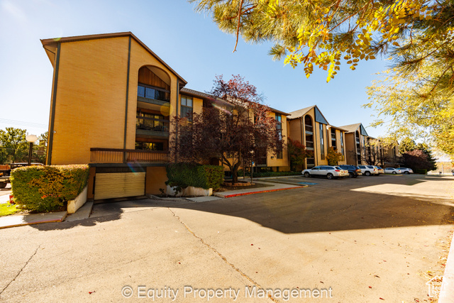 2244 N CANYON RD #305, Provo UT 84604