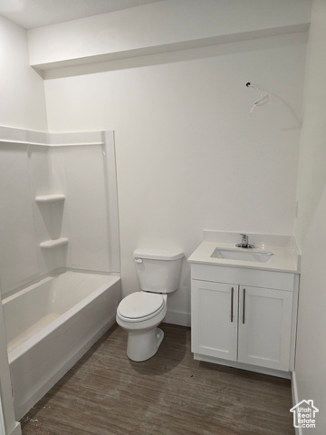 Photo 4 for MLS #2118798 at 2085 N Main St #108
