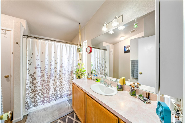 Photo 23 for MLS #2118806 at 148 S 200 West