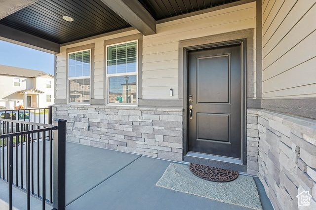 Photo 13 for MLS #2118807 at 576 E Hearth Ln
