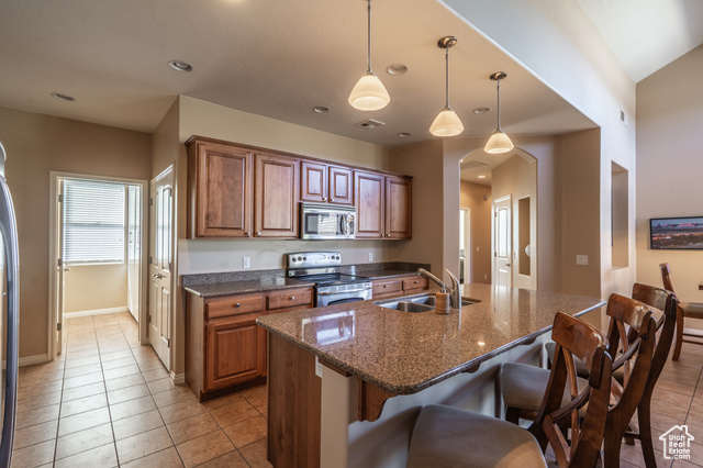 Photo 7 for MLS #2118809 at 1163 N Crown King Ave