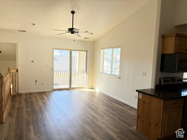 Photo 4 for MLS #2118810 at 2522 W 500 South #6
