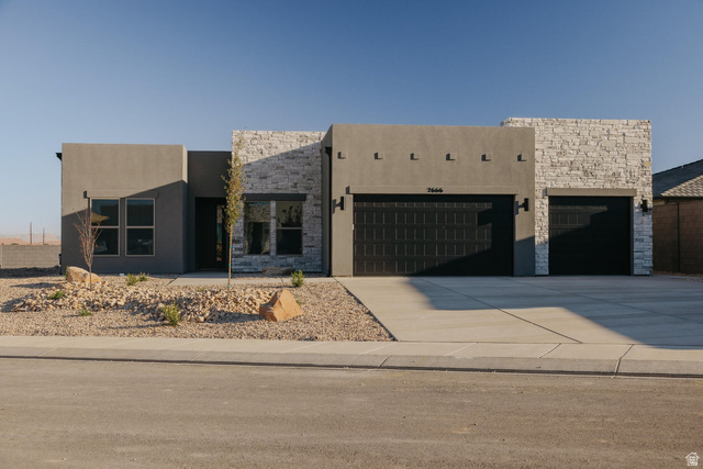 2666 W Venice Ln #40
                     MLS #2118817