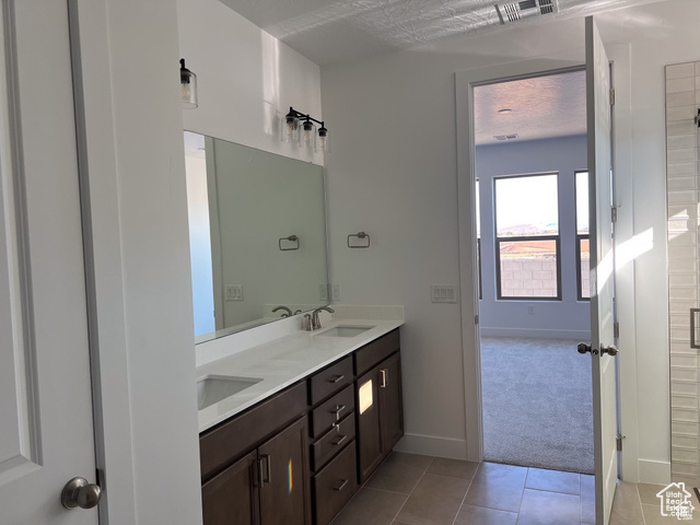 Photo 8 for MLS #2118817 at 2666 W Venice Ln #40
