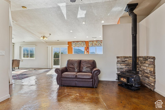 Photo 4 for MLS #2118823 at 370 E Foothill Cir