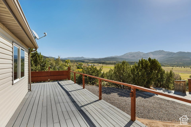 Photo 20 for MLS #2118823 at 370 E Foothill Cir