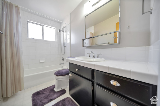 Photo 8 for MLS #2118841 at 3201 S Barney St
