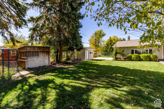 Photo 32 for MLS #2118845 at 1840 E Grover Ln