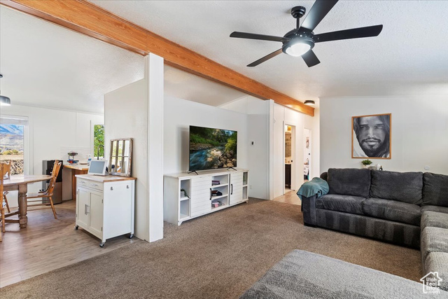 Photo 5 for MLS #2118854 at 2301 W Old Highway Rd