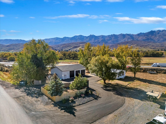Photo 26 for MLS #2118854 at 2301 W Old Highway Rd