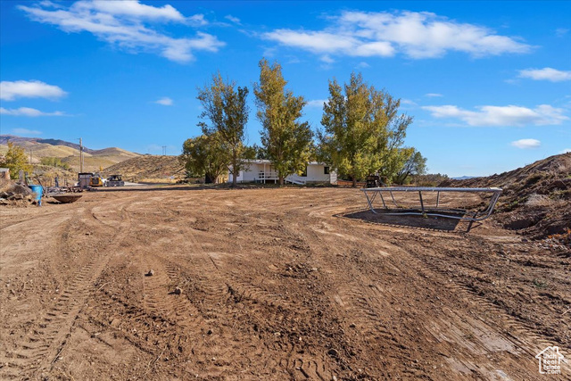 Photo 19 for MLS #2118854 at 2301 W Old Highway Rd
