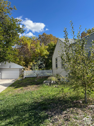 Photo 7 for MLS #2118862 at 3936 S Evelyn Rd