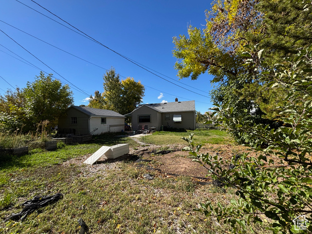 Photo 14 for MLS #2118862 at 3936 S Evelyn Rd