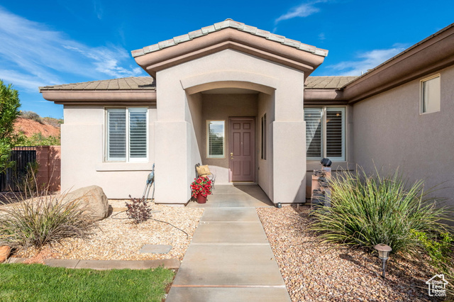 Photo 3 for MLS #2118866 at 2518 N Expedition Dr