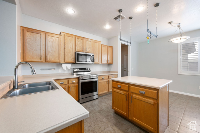 Photo 8 for MLS #2118866 at 2518 N Expedition Dr