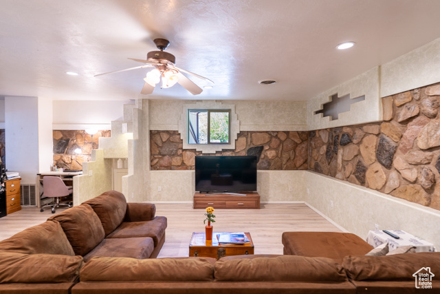Photo 21 for MLS #2118875 at 2711 Old City Park