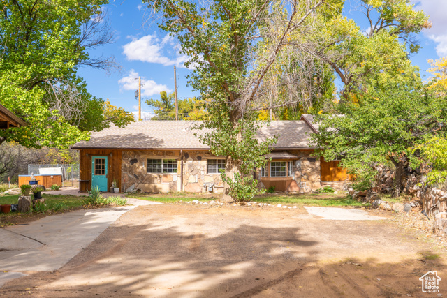 Photo 8 for MLS #2118875 at 2711 Old City Park