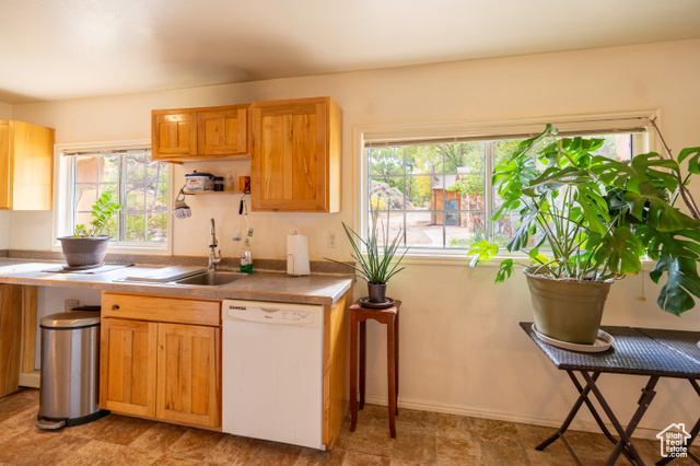 Photo 17 for MLS #2118875 at 2711 Old City Park