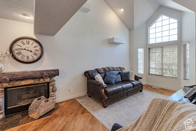 Photo 4 for MLS #2118877 at 9464 S Meckailee Cv