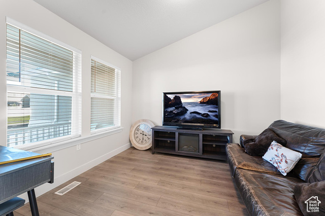Photo 2 for MLS #2118892 at 4602 N Kings Peak Way