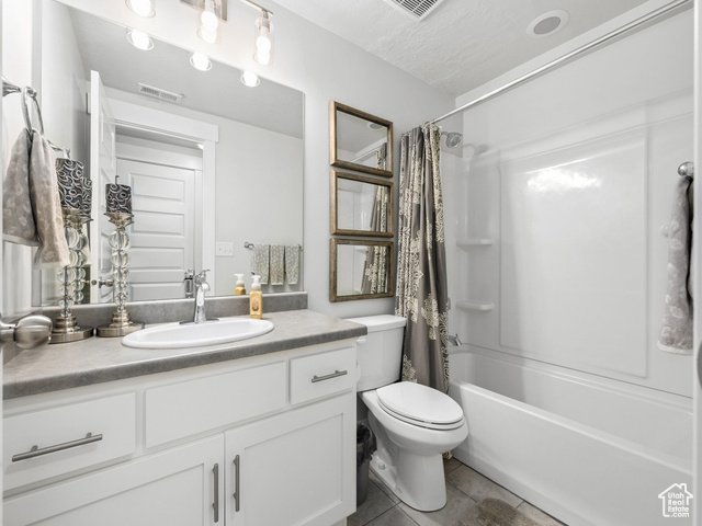 Photo 10 for MLS #2118893 at 41 N 2150 West #109